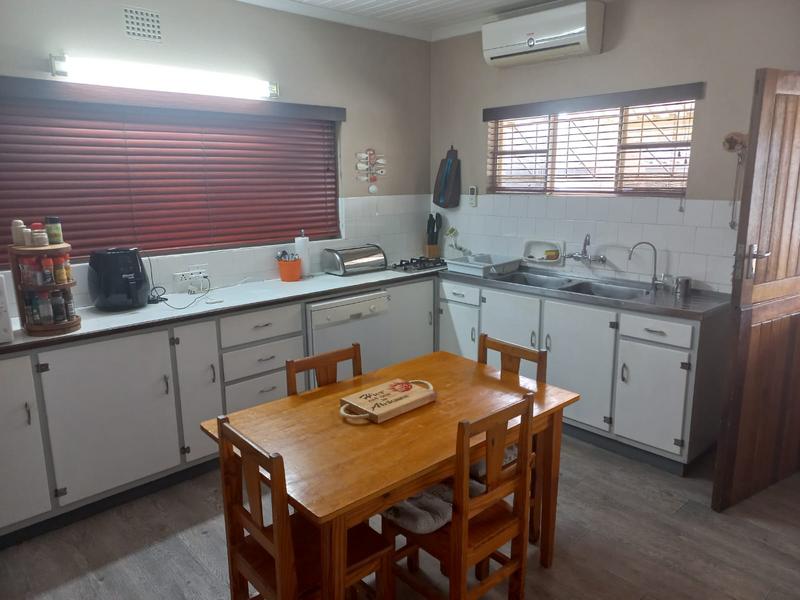 6 Bedroom Property for Sale in Klawer Western Cape